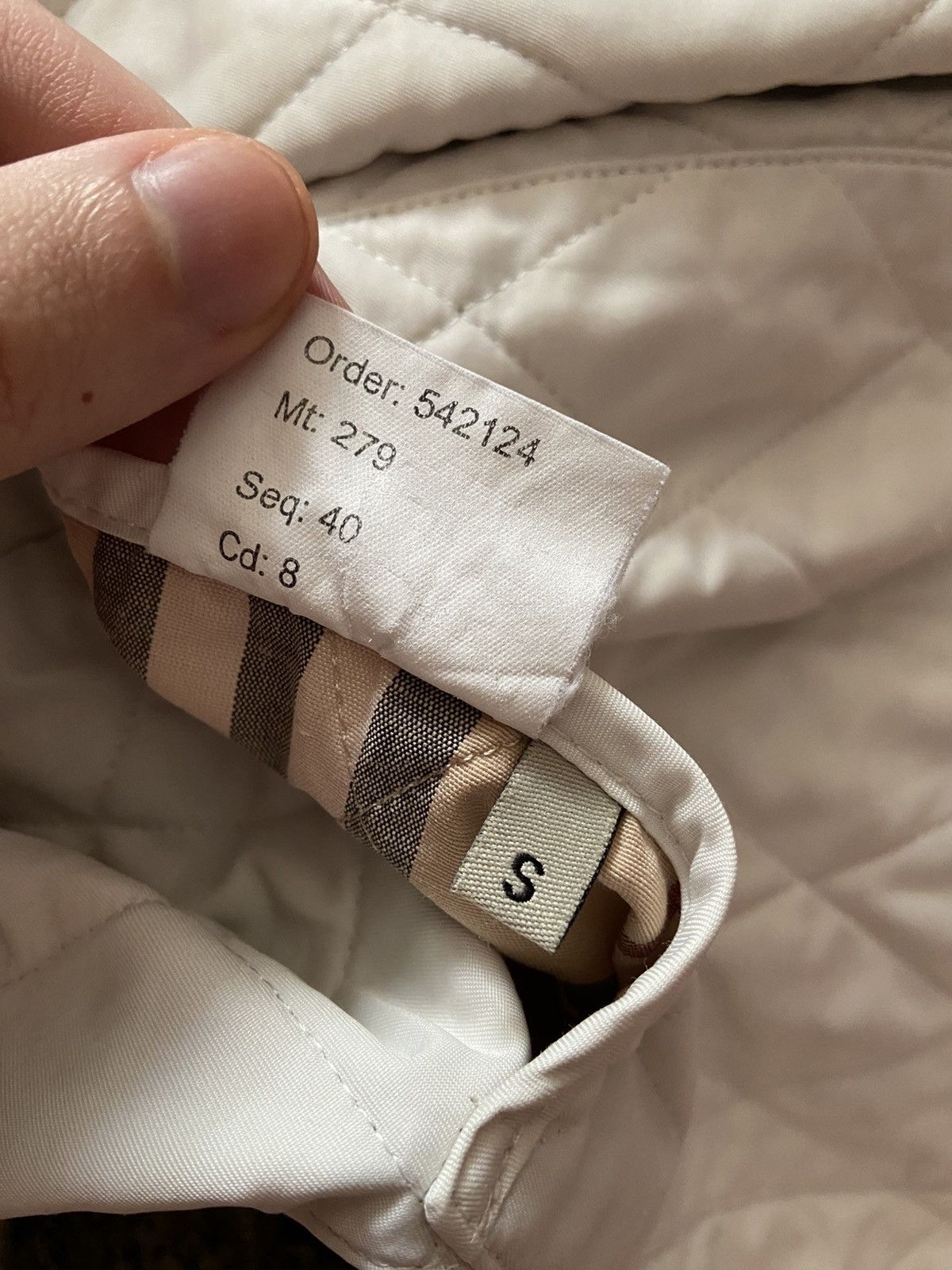 Burberry × Vintage Burberry quilted women’s jacket Size S / US 4 / IT 40 - 8 Thumbnail