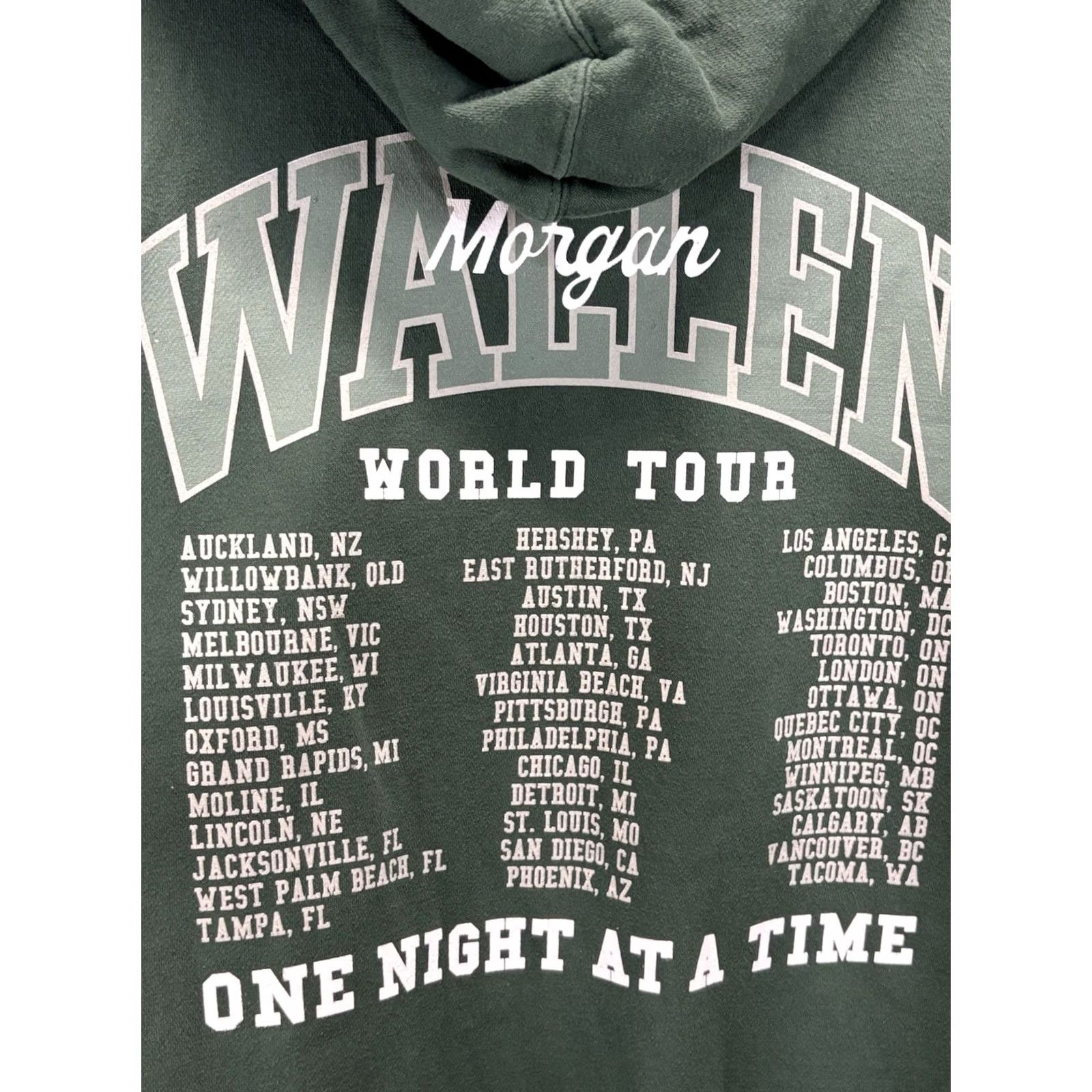 Vintage Morgan Wallen One Night At A Time Green Hoodie 2XL XXL Concert Merch Hoodie Mens Crew Neck Size US XXL / EU 58 / 5 - 5 Thumbnail