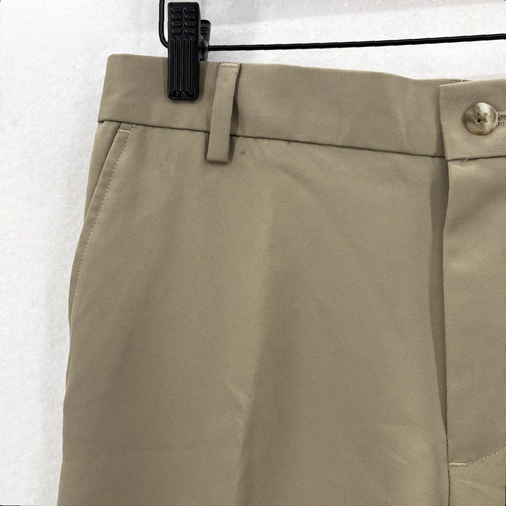 Van Heusen Van Heusen Traveler Dress Pants Mens 30x29 Beige Straight Fit Non Iron Workwear Size US 30 / EU 46 - 3 Thumbnail