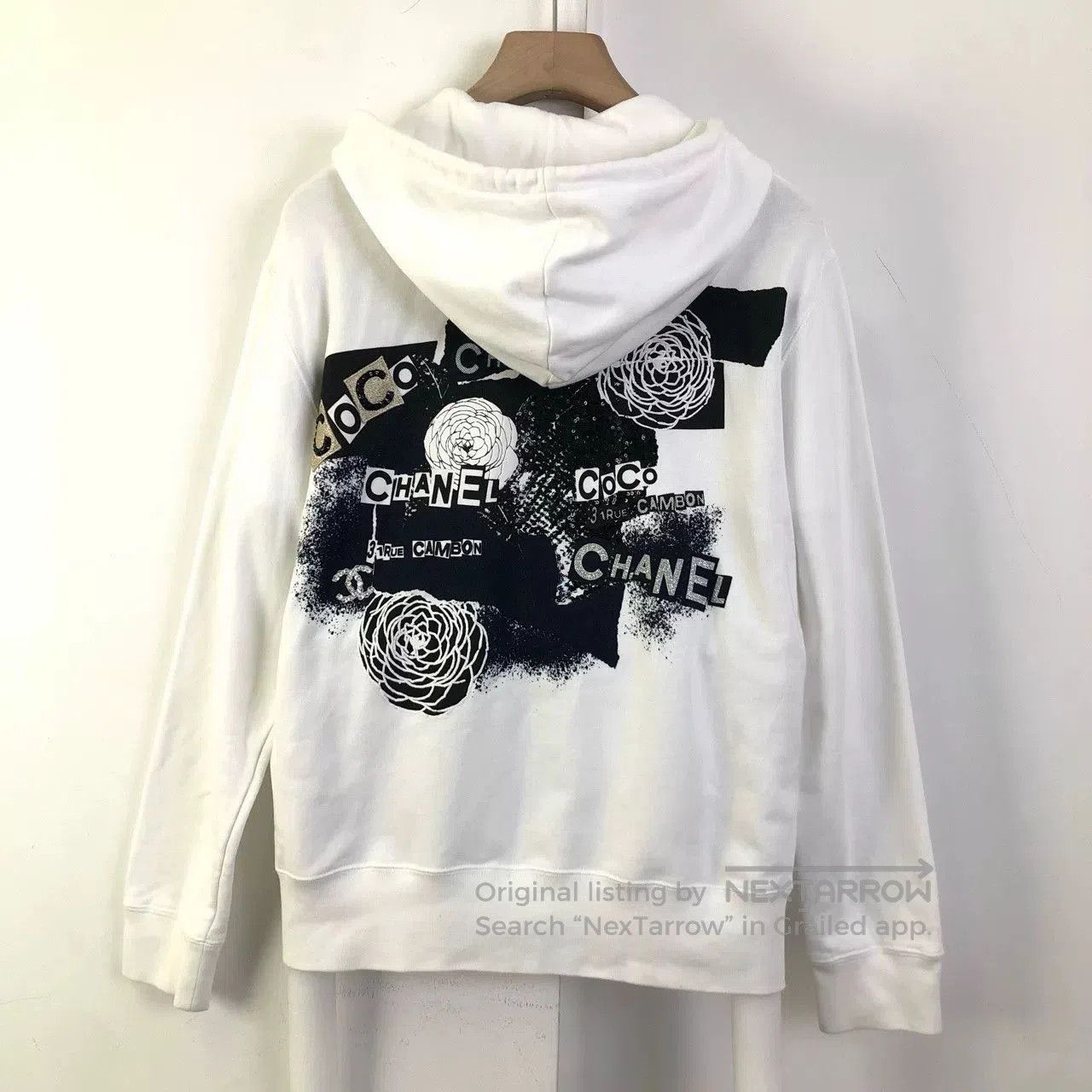 Chanel Chanel White Graffiti Sweatshirt Jacket. Size US M / EU 48-50 / 2 - 2 Thumbnail