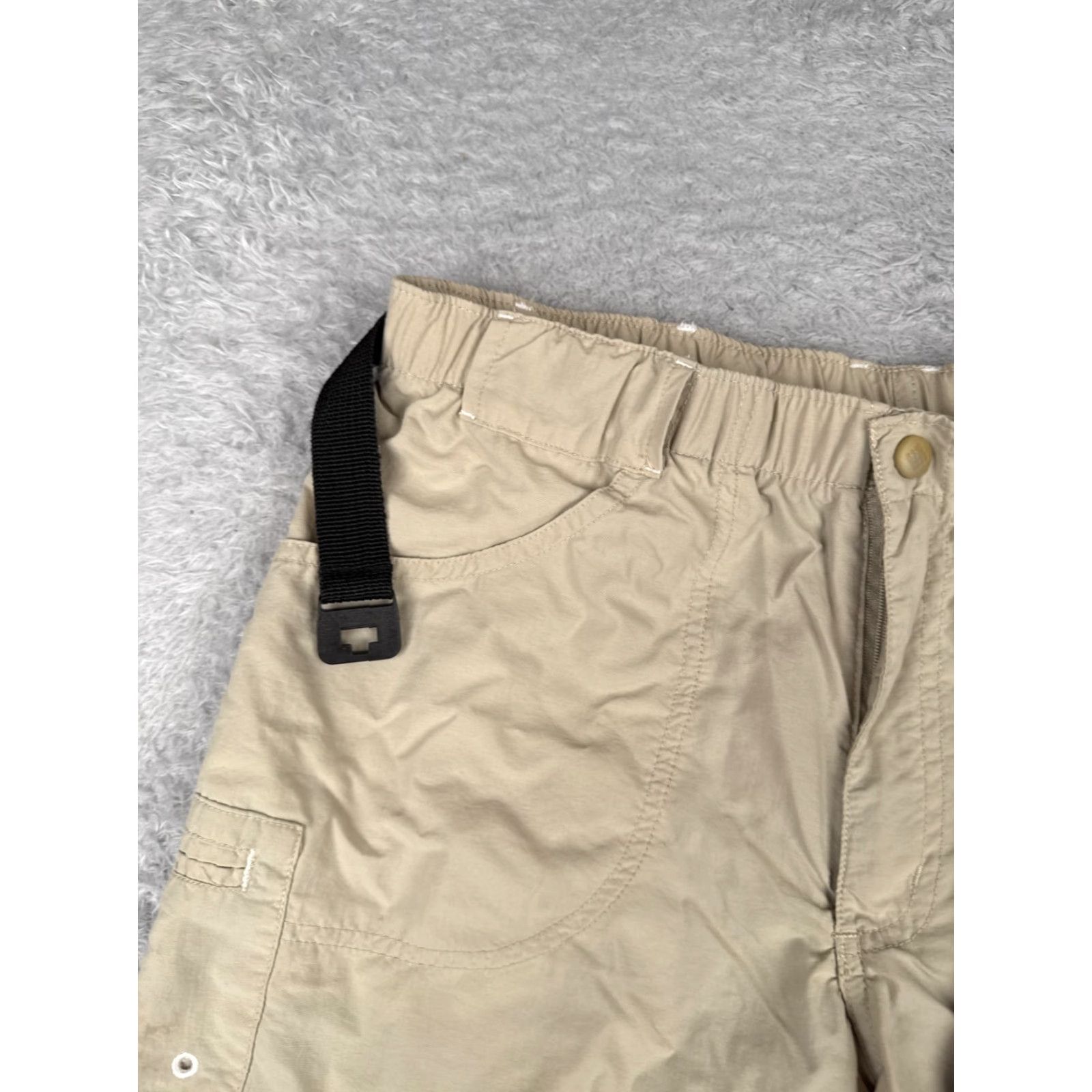 Vintage Columbia Shorts Womens 6 Beige Cargo Belted 100% Nylon Hiking Camping 30x6 Size 28" / US 6 / IT 42 - 4 Thumbnail