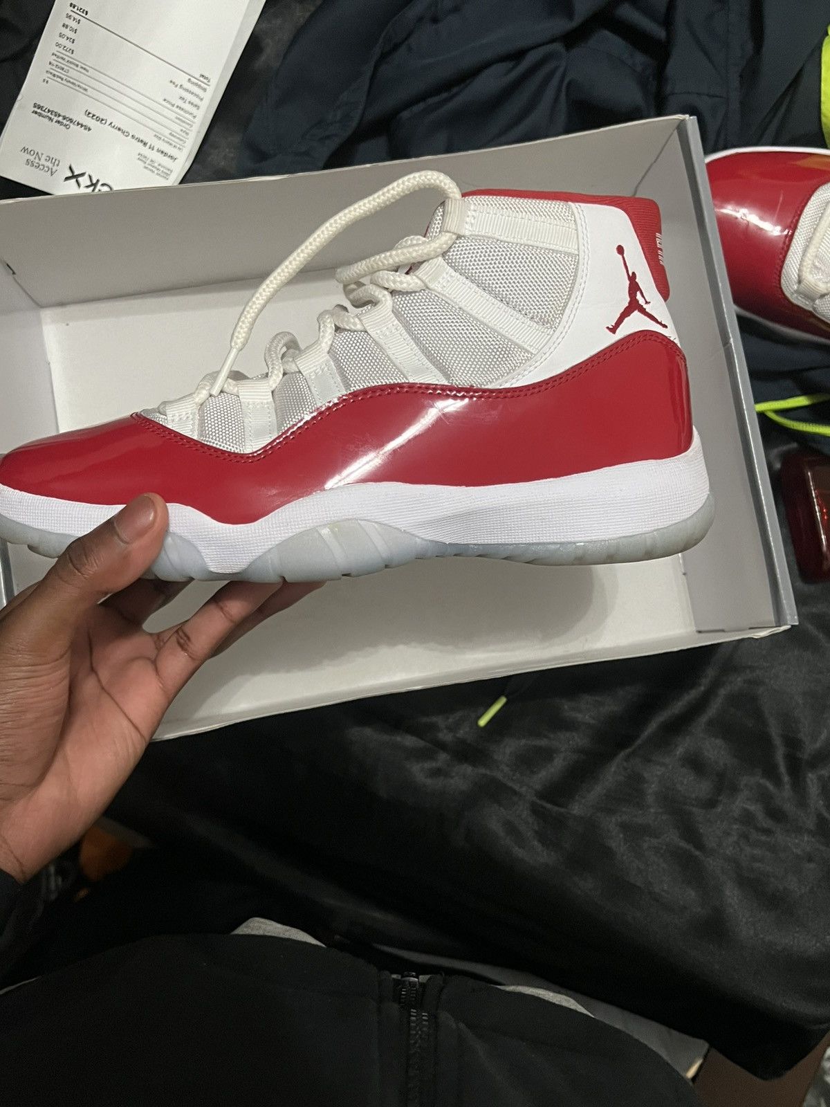 Jordan Brand Jordan 11 Cherry Size US 9.5 / EU 42-43 - 3 Thumbnail