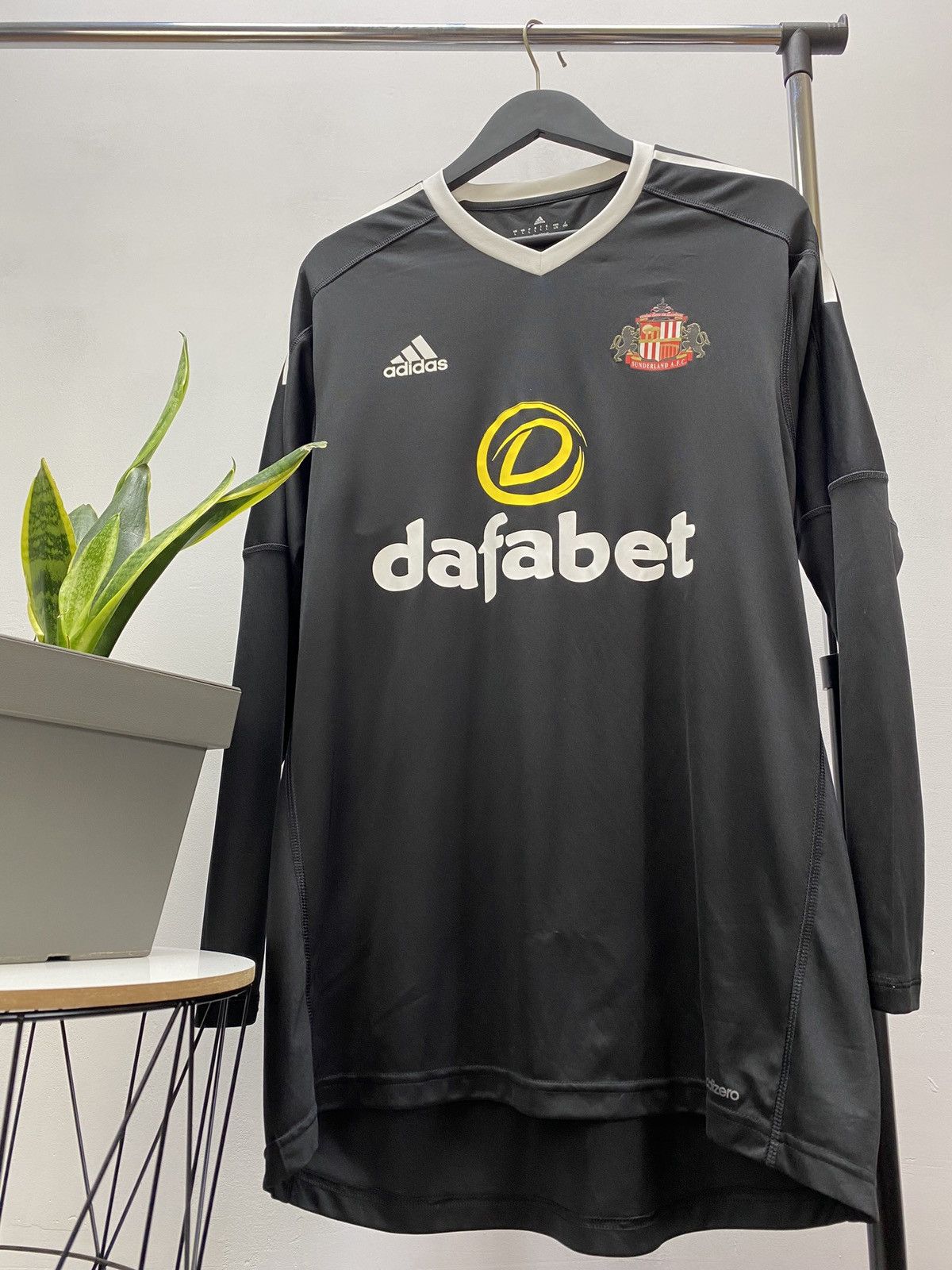 Adidas Sunderland Adidas 2016 2017 Goalkeeper Soccer Jersey Size US L / EU 52-54 / 3 - 5 Thumbnail