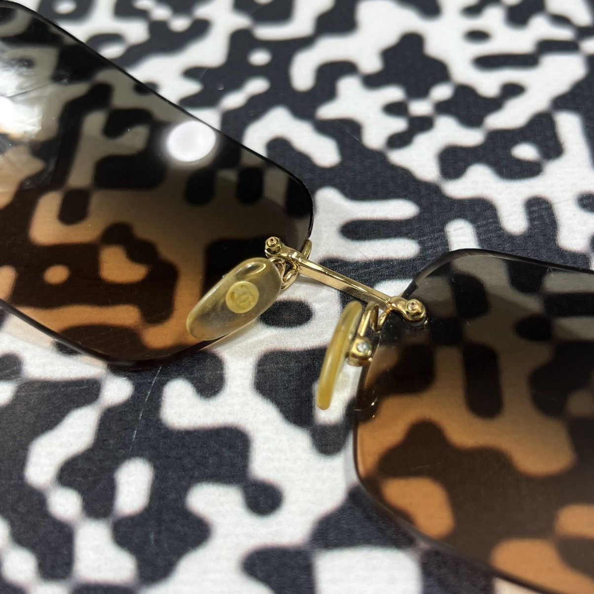 Chanel Vintage Y2K CHANEL Rimles Brown Lens Sunglasses Luxury Style Size ONE SIZE - 14 Thumbnail