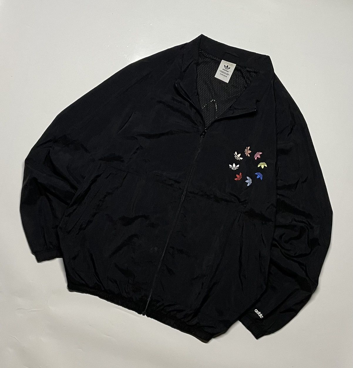Adidas Adidas Adicolor Shattered Trefoil Woven Track Jacket Size US XL / EU 56 / 4 - 11 Thumbnail