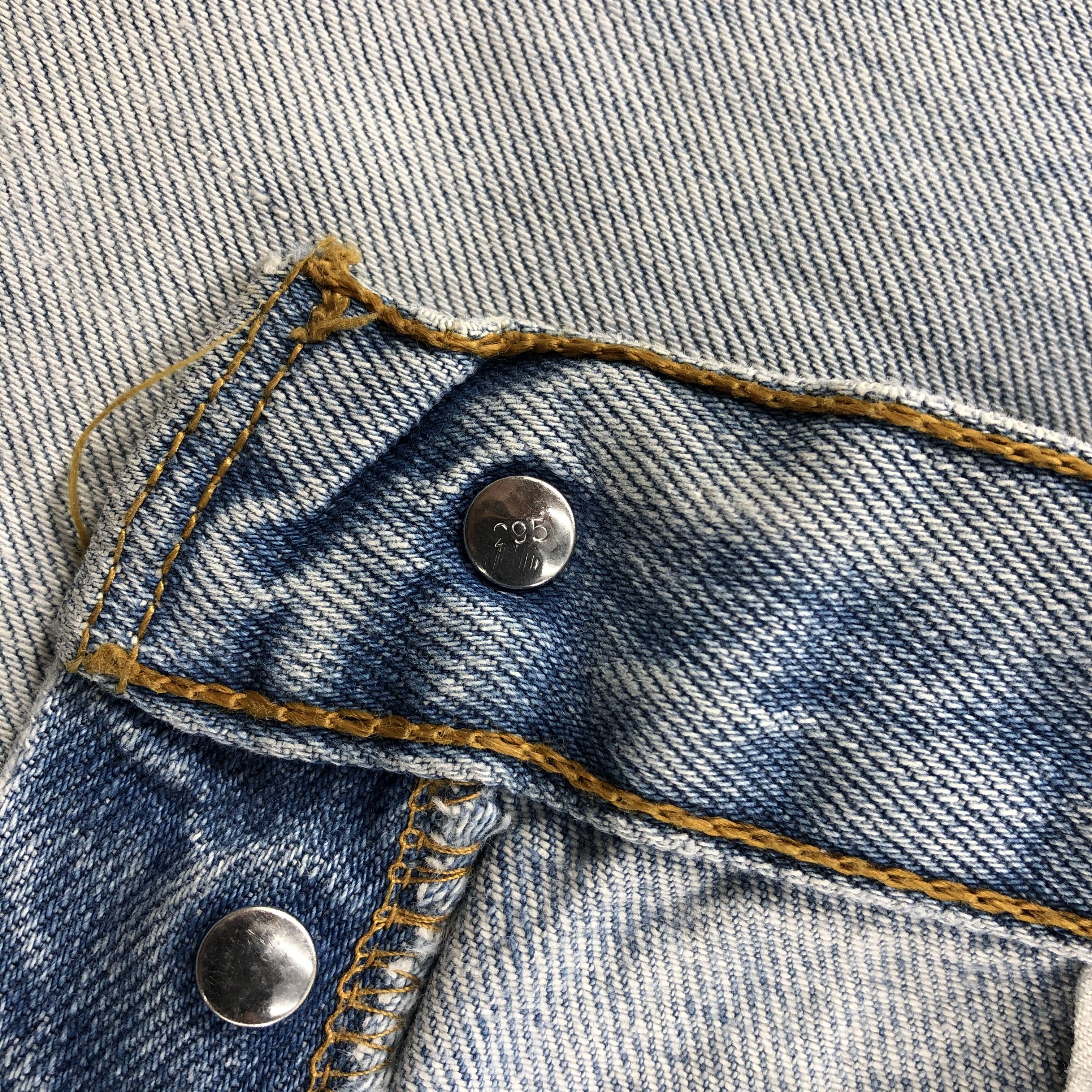 Levi's Light Wash Vintage Distress Levis 501 Jeans-JM1523 Size US 32 / EU 48 - 12 Thumbnail