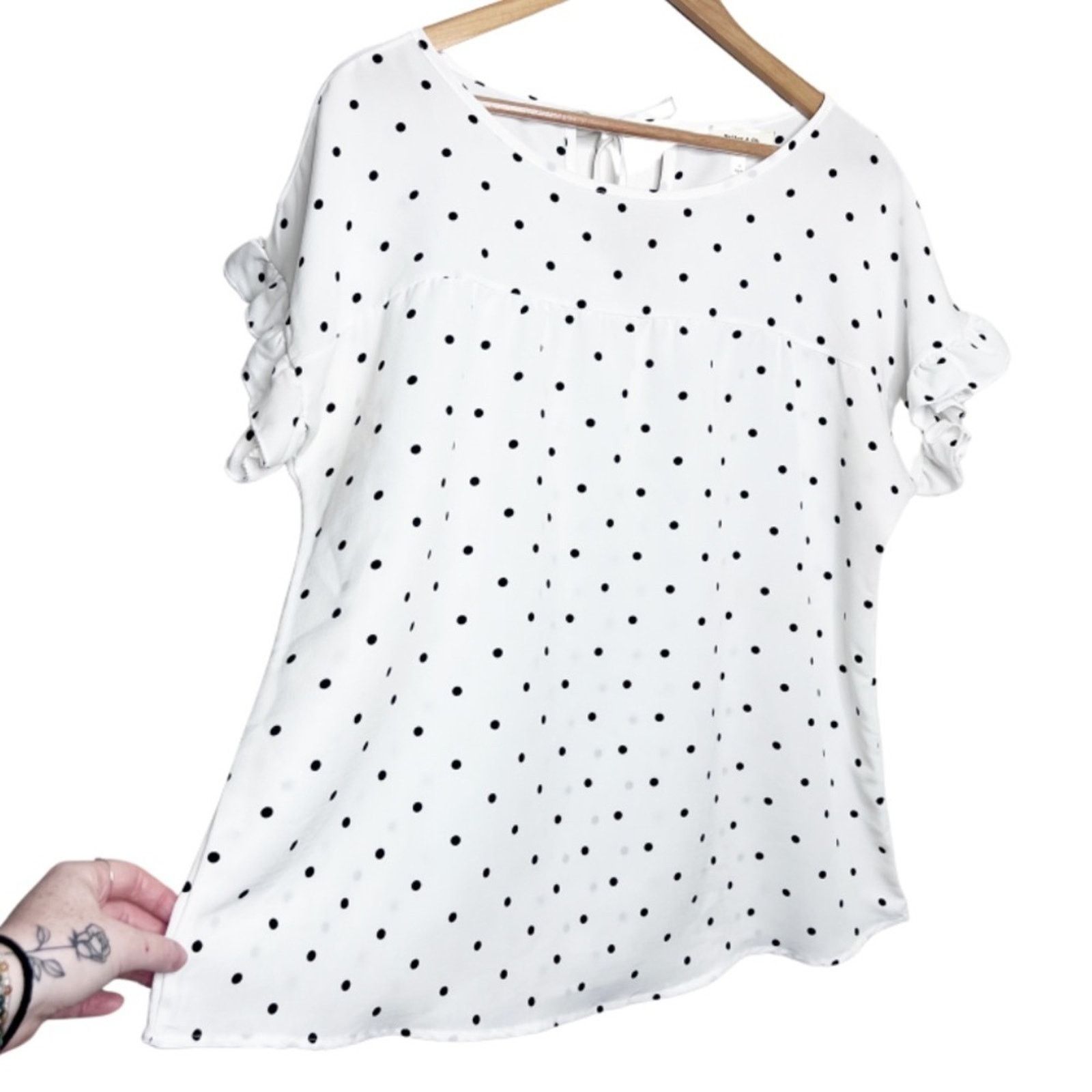 Other Hailey & Co White Black Polka Dot Ruffle Sleeve Blouse Size XL / US 12-14 / IT 48-50 - 2 Thumbnail