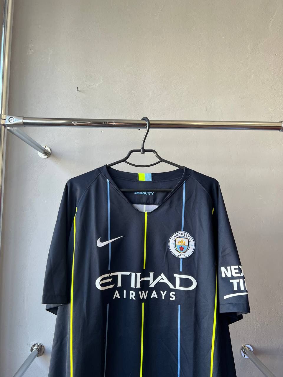 Nike 2018/19 MANCHESTER CITY #33 G. JESUS AWAY SOCCER JERSEY 3XL Size US XXL / EU 58 / 5 - 6 Thumbnail