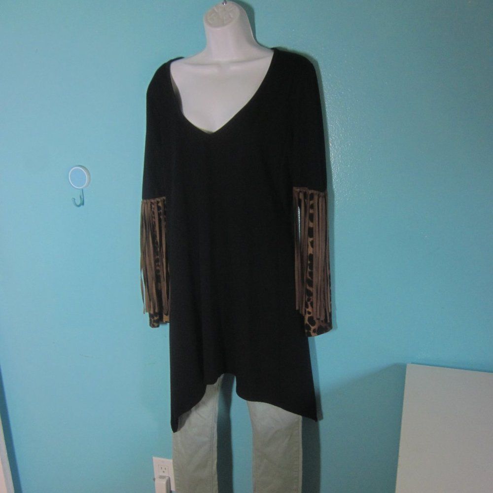 Judith Leiber Judith March Black Tunic Top Womens Size L Accent Sleeve Animal Print & Leather Size L / US 10 / IT 46 - 6 Thumbnail