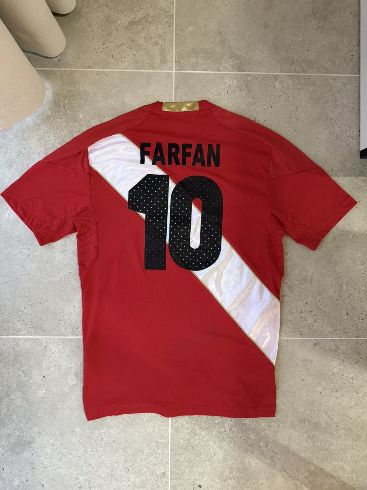 Other Peru #10 Farfan Jersey World Cup Size Gently Used Size US L / EU 52-54 / 3 - 2 Thumbnail
