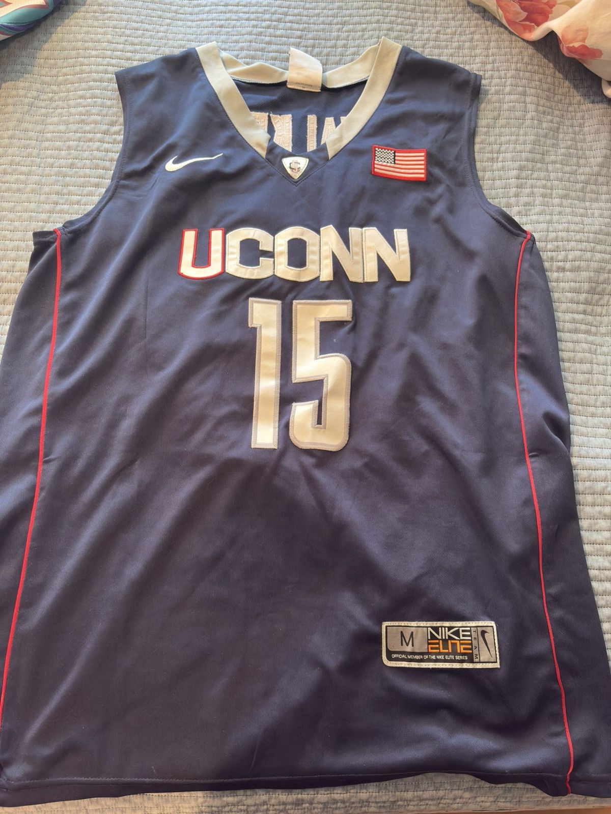 Nike Uconn Kemba Walker Jersey Size US M / EU 48-50 / 2 - 1 Thumbnail