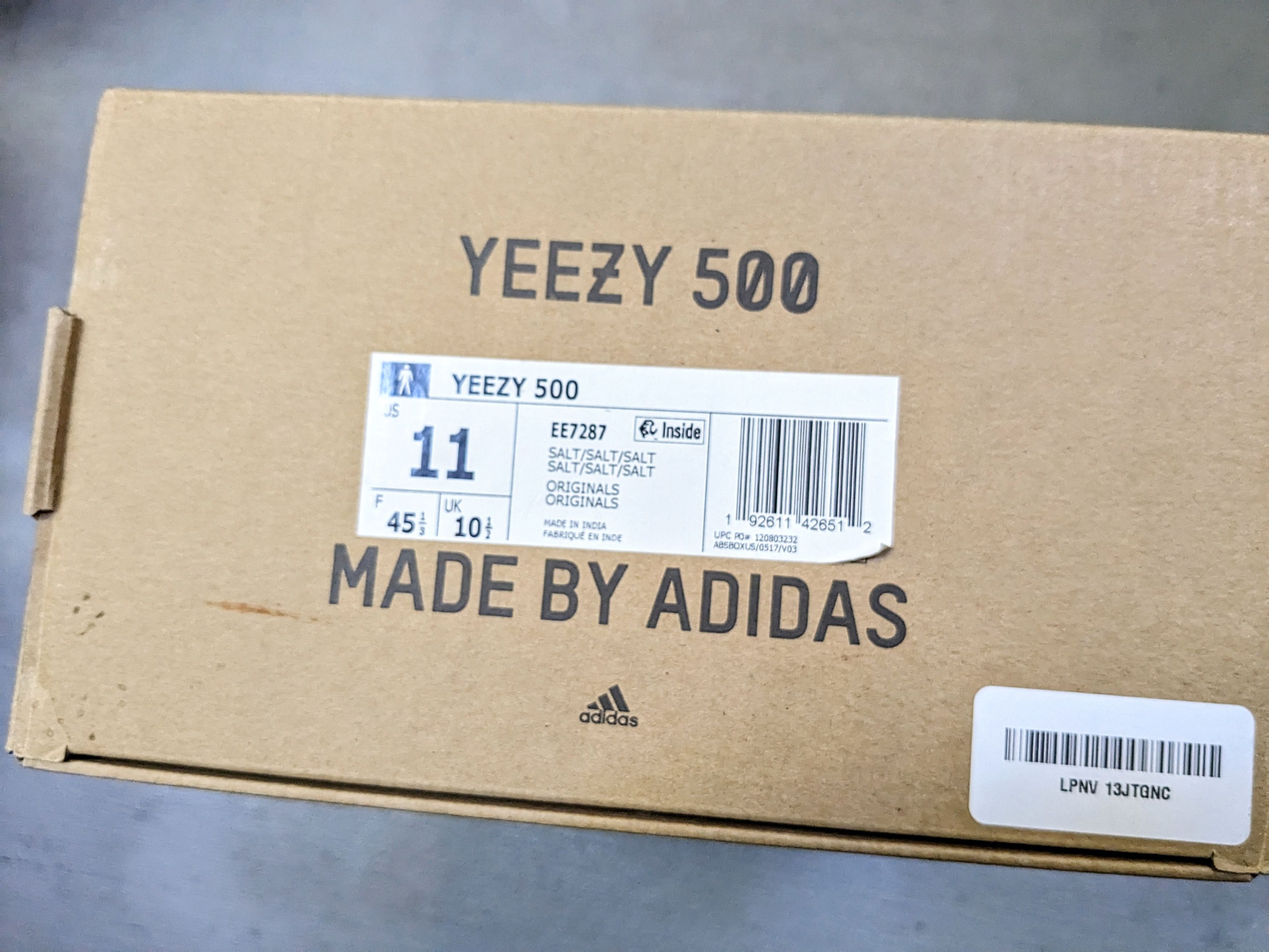 Adidas × Kanye West Adidas Yeezy 500 Salt Size 11 Suede Kanye West Ye EE7287 Size US 11 / EU 44 - 20 Thumbnail