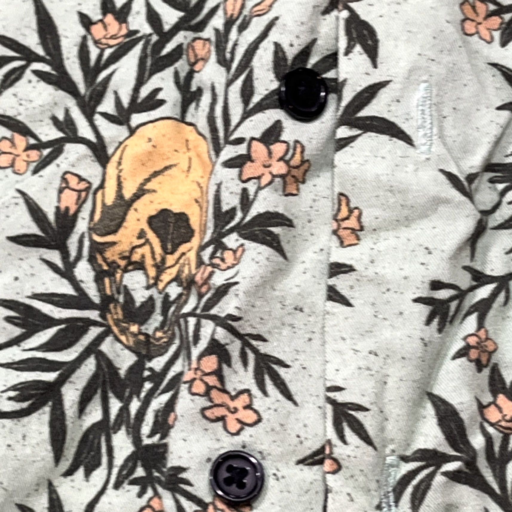 Vintage Wicked Clothes Shirt Mens L Button-Up Short Sleeve Yellow Skull Flowers Rayon Cyber Gothic Hippy Emo Earthy Party/Cocktail Size US L / EU 52-54 / 3 - 7 Thumbnail