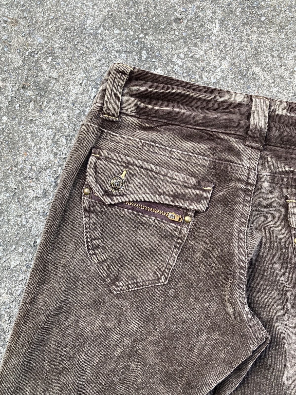 If Six Was Nine × Japanese Brand × Tornado Mart Luocury Japan Corduroy Low Rise Flare Pant Size US 30 / EU 46 - 13 Thumbnail