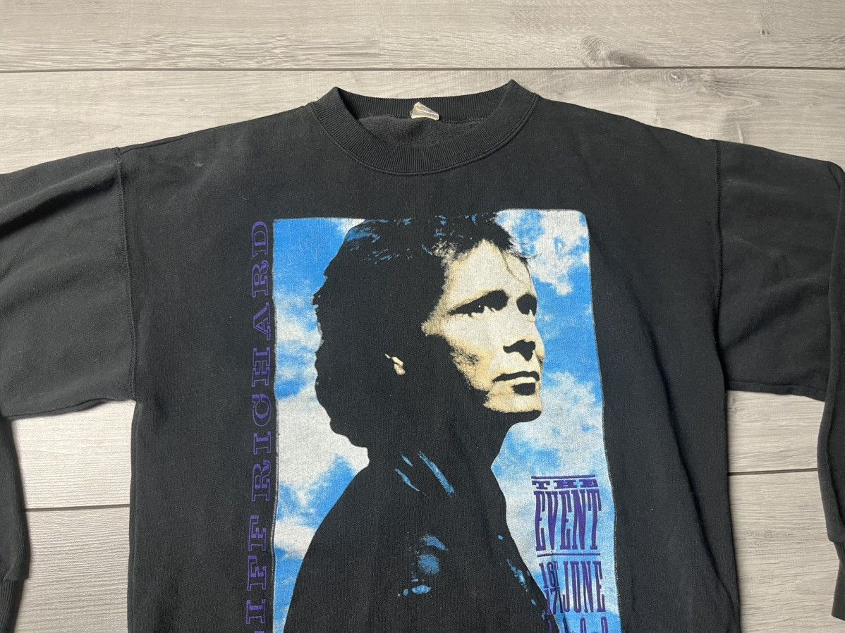 Band Tees Cliff Richard The Event 1989 Black Merch Sweatshirt Size M Size US M / EU 48-50 / 2 - 3 Thumbnail