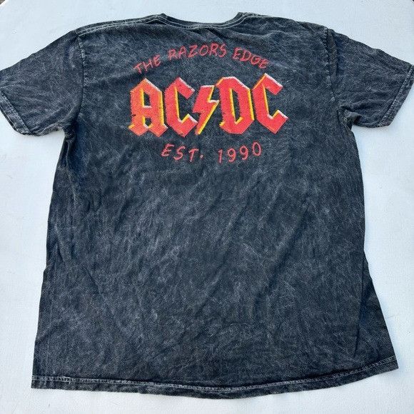 AC/DC × Band Tees NEW AC/DC THE RAZORS EDGE VINTAGE WASHED T-SHIRT SZ M Size US M / EU 48-50 / 2 - 2 Thumbnail