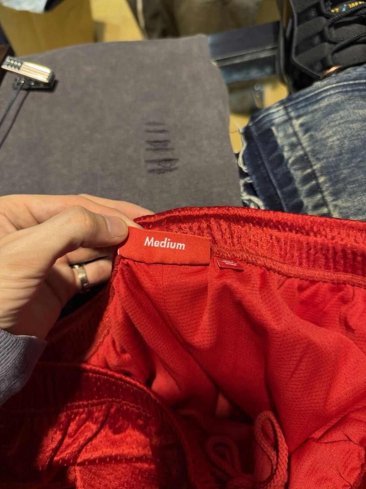 Supreme Supreme Small Box Baggy Mesh Shorts Size Medium NEW Size US 32 / EU 48 - 11 Thumbnail
