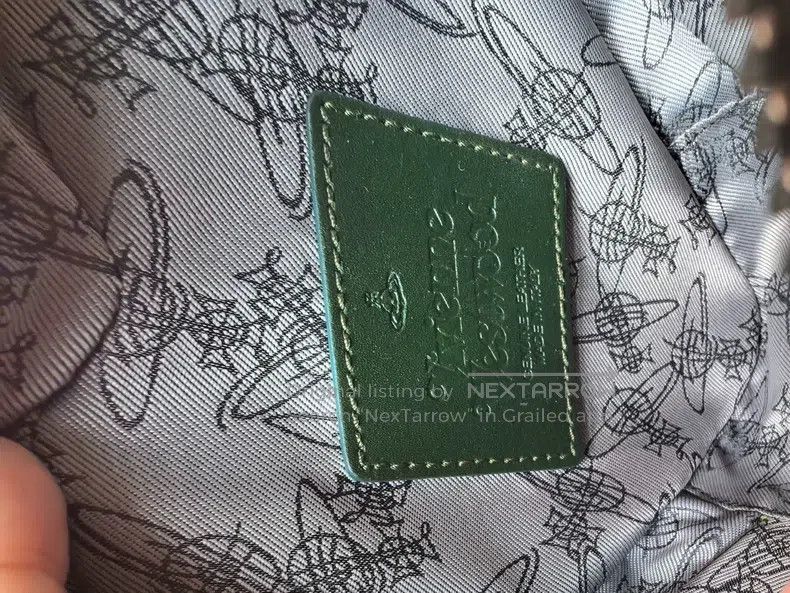 Vivienne Westwood Vivienne Westwood size os Main Line Crocodile Pattern Heart Size ONE SIZE - 3 Thumbnail