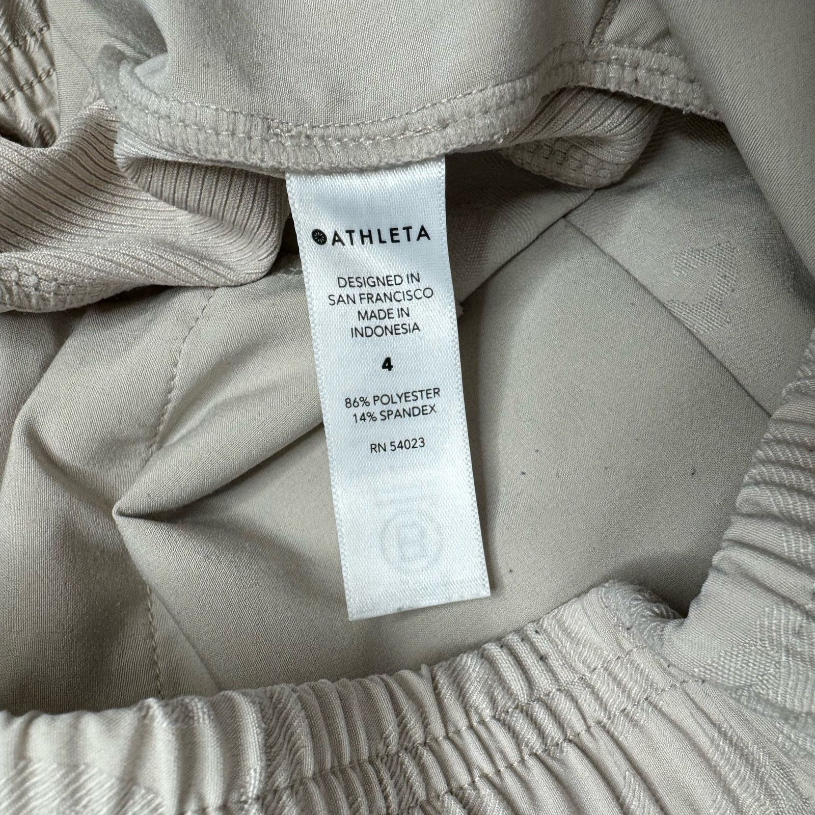 Athleta ATHLETA Brooklyn Textured Jogger Leopard Abalone Cream 4 Size 27" / US 4 / IT 40 - 6 Thumbnail