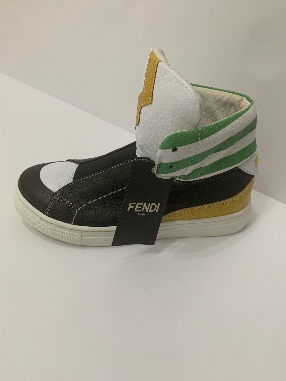 Fendi FENDI BOYS LIGHTNING ⚡️ BOLT SNEAKERS Size US 5 / EU 37 - 3 Thumbnail