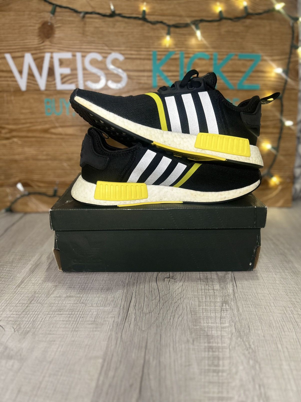 Adidas Adidas nmd black/yellow Size US 11 / EU 44 - 3 Thumbnail