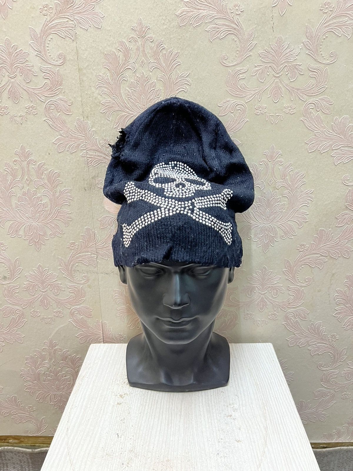 Seditionaries Skulls Punk Rock Distressed Beanie Hats Size ONE SIZE - 2 Thumbnail