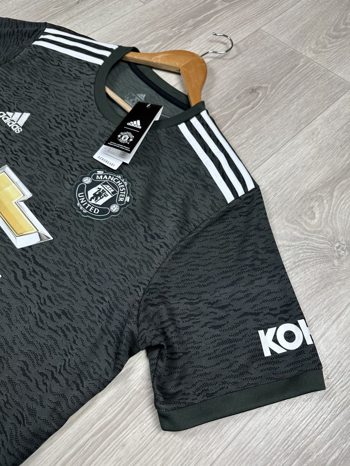 Adidas Adidas 2020/21 Manchester United Jersey #18 B. Fernandes Size US XXL / EU 58 / 5 - 8 Thumbnail