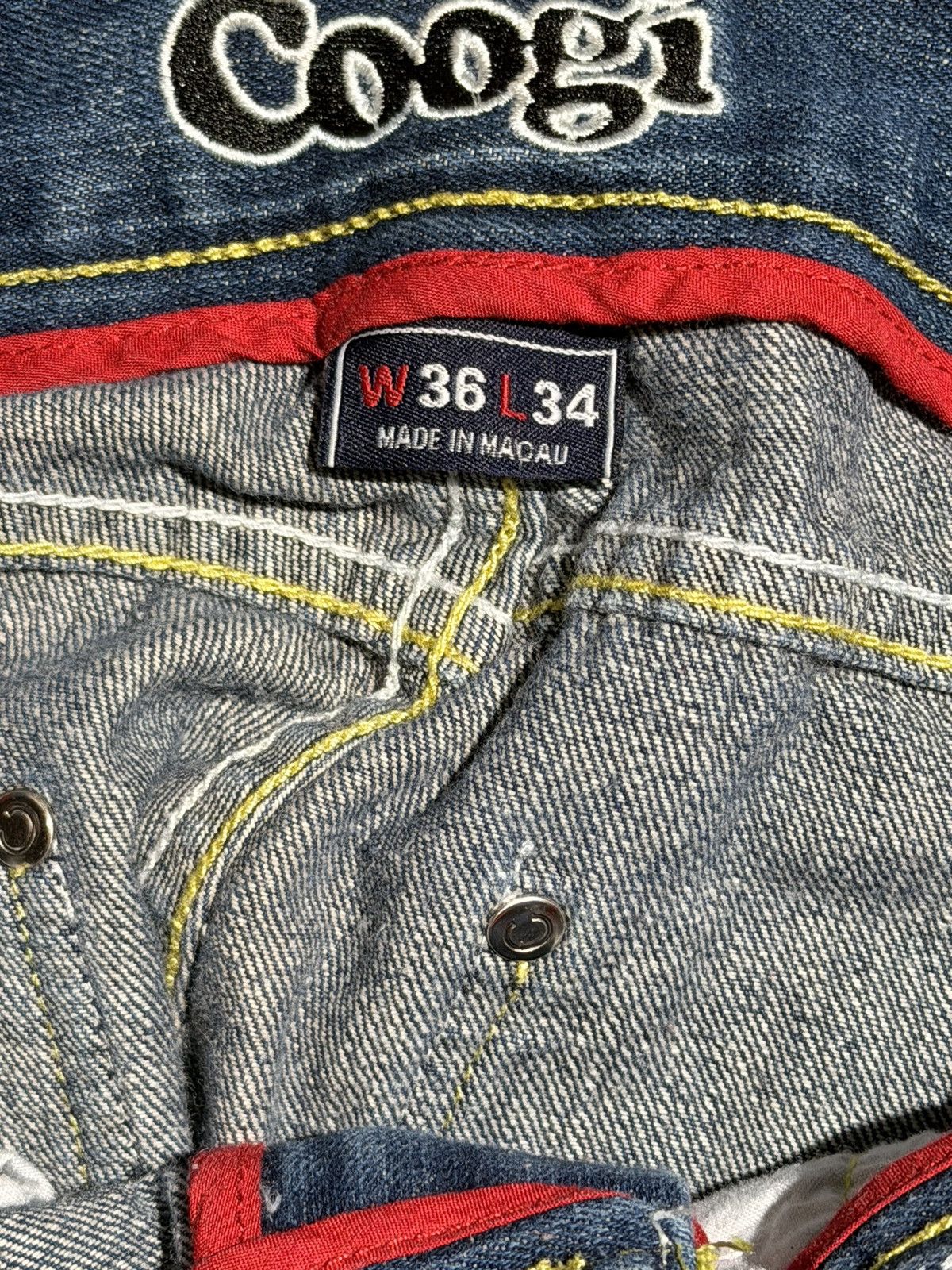 Coogi Coogi Embroidered Bug Denim Jeans – Y2K Streetwear – Rare Size US 36 / EU 52 - 4 Thumbnail