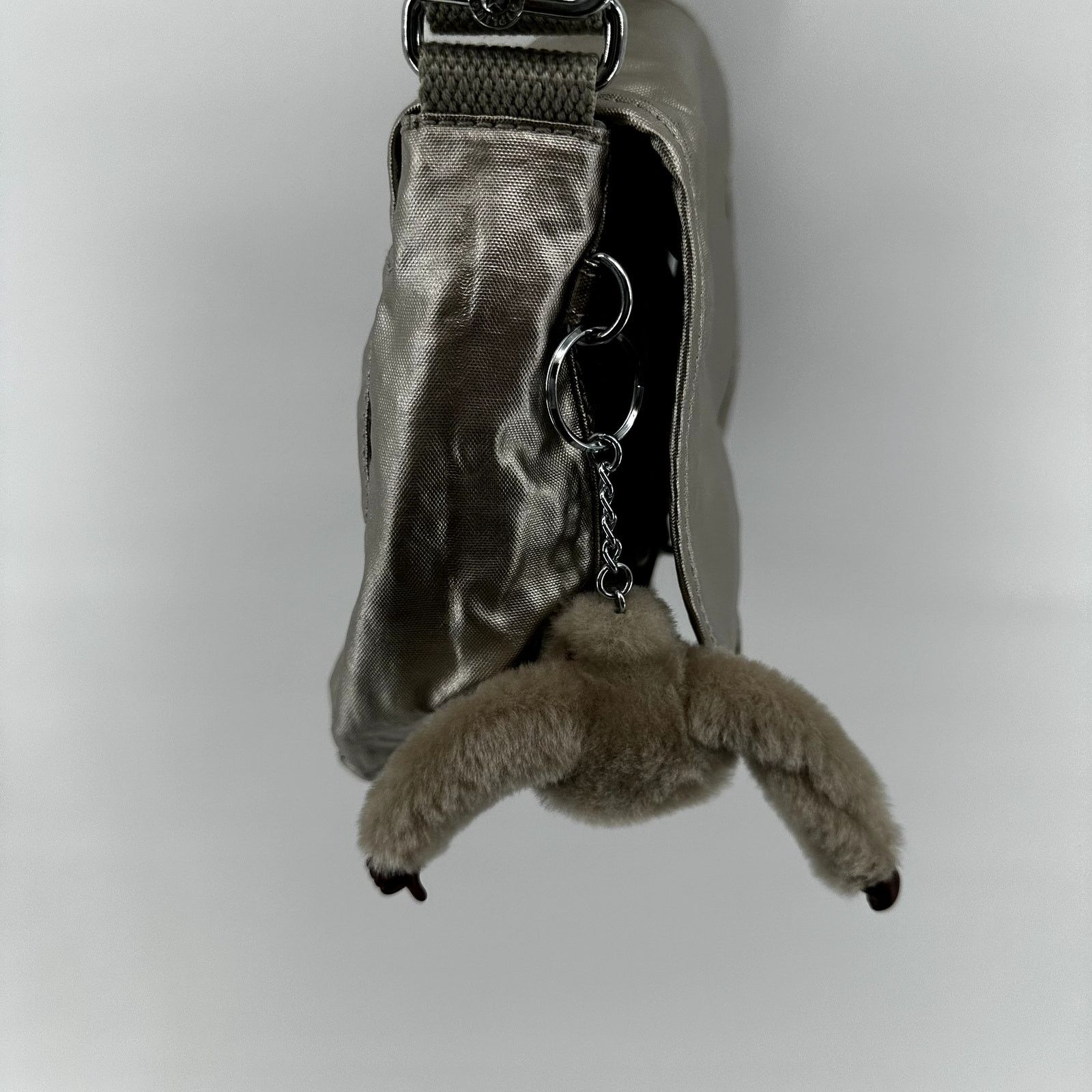 Other Kipling Maceio Metallic Crossbody Bag Strap Zip Silver Size ONE SIZE - 5 Thumbnail