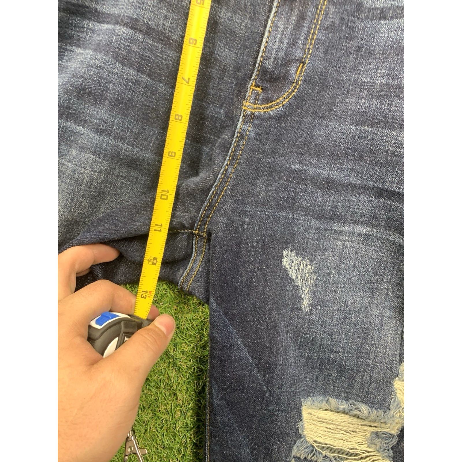 Vintage Judy Blue Jeans Womens 15/32 Skinny Fit JB82210DK Distressed Raw Hem Dark Wash Size 36" / US 14 / IT 50 - 6 Thumbnail