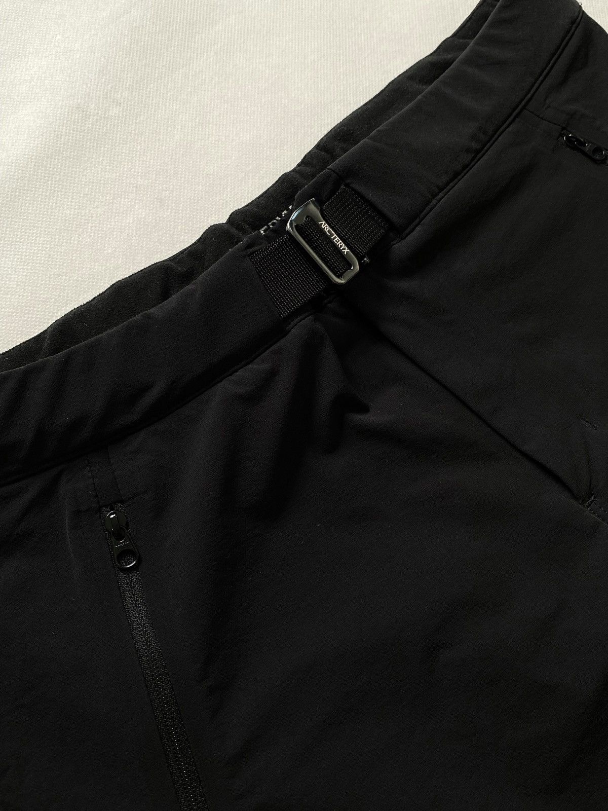 Arc'teryx Arc’teryx Black Gamma LT Shorts Women’s Size 27" / US 4 / IT 40 - 4 Thumbnail