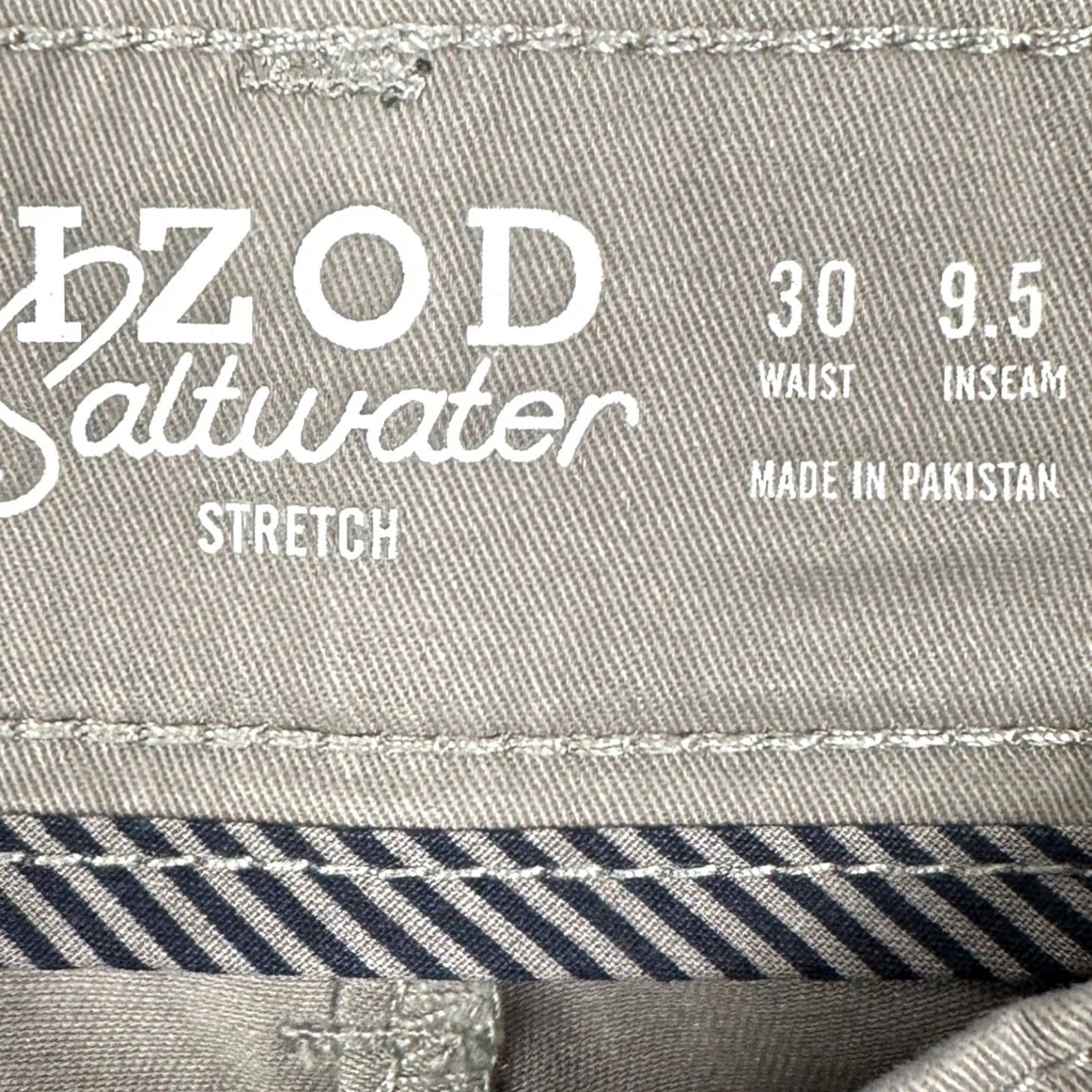 Izod IZOD Saltwater Stretch Chino Shorts Mens 30x9.5 Gray Flat Front Classic Fit Summer Casual Travel Size US 30 / EU 46 - 3 Thumbnail