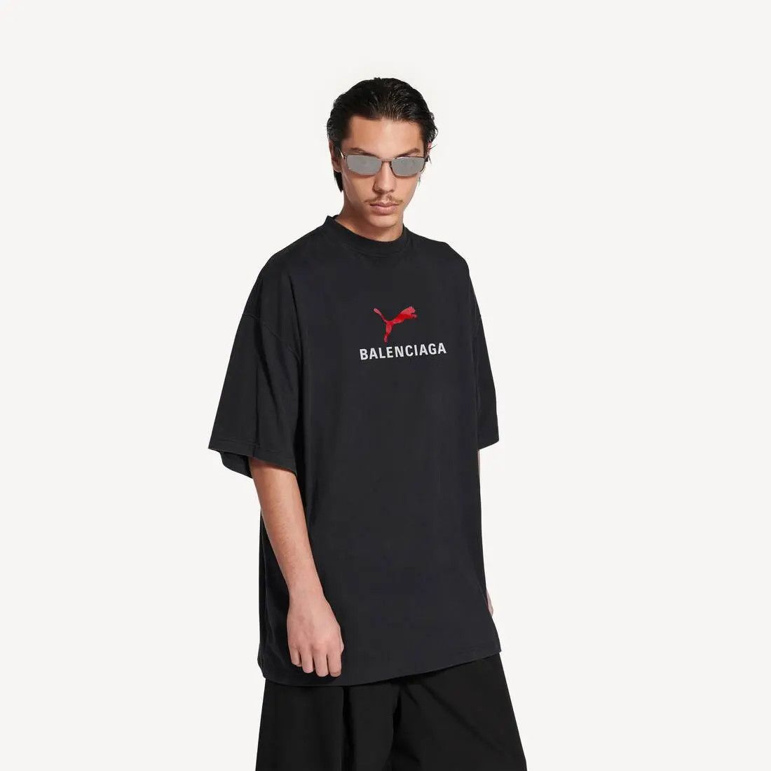 Balenciaga × Puma o1srvl11e0426 Oversized T-Shirt in Faded Black Size US M / EU 48-50 / 2 - 4 Thumbnail