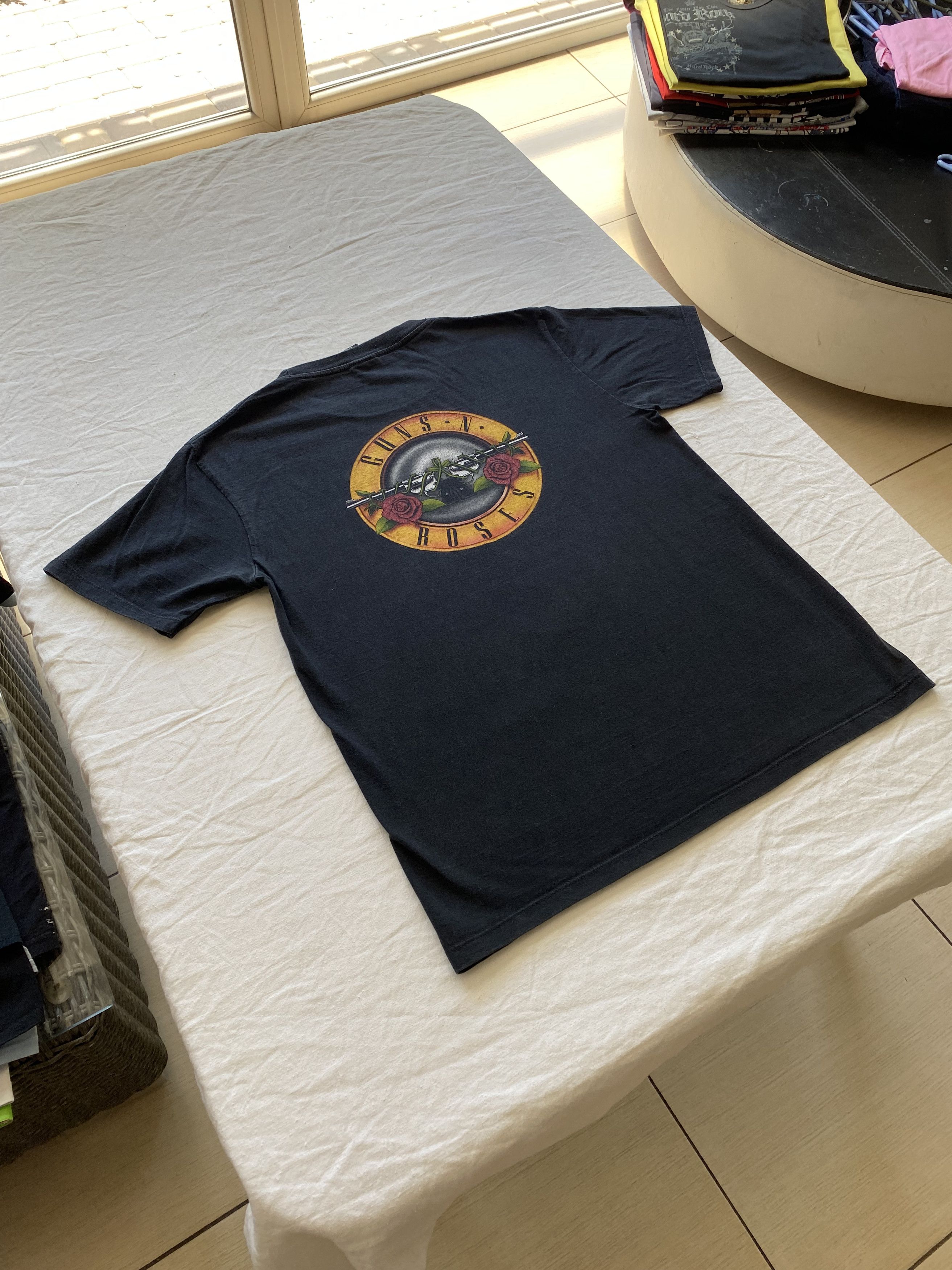 Band Tees Vintage 2000s Guns N Roses Rock Band Graphic T-shirt Size US M / EU 48-50 / 2 - 17 Thumbnail