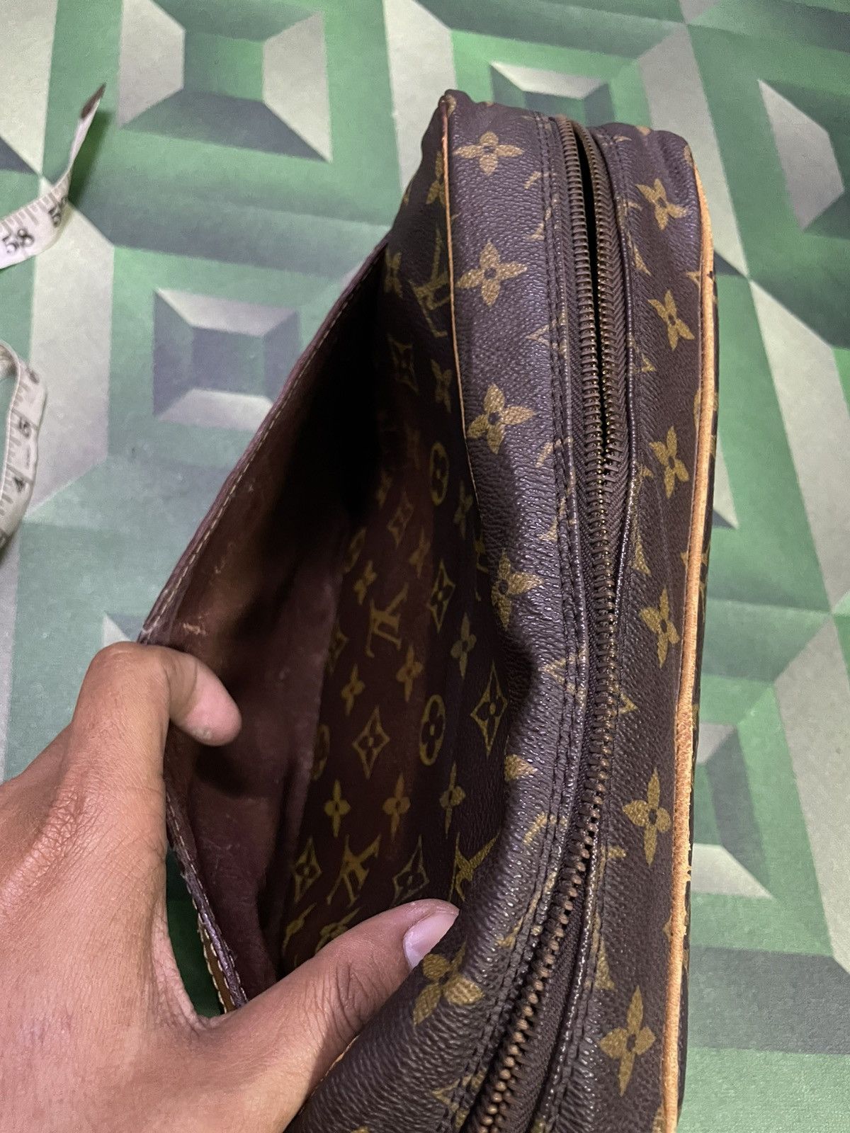 Louis Vuitton Vintage Louis Vuitton Cluct Bag Size ONE SIZE - 8 Thumbnail