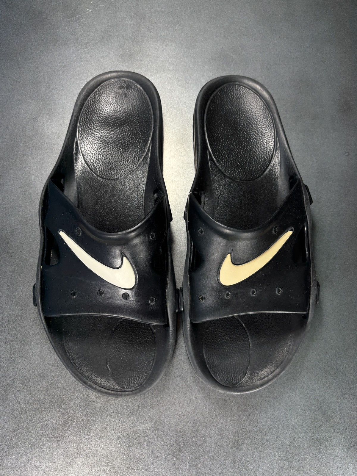 Nike 1990s Nike Sandals Vintage Made in Italy Slip On Flip Flops Size US 10 / EU 43 - 3 Thumbnail