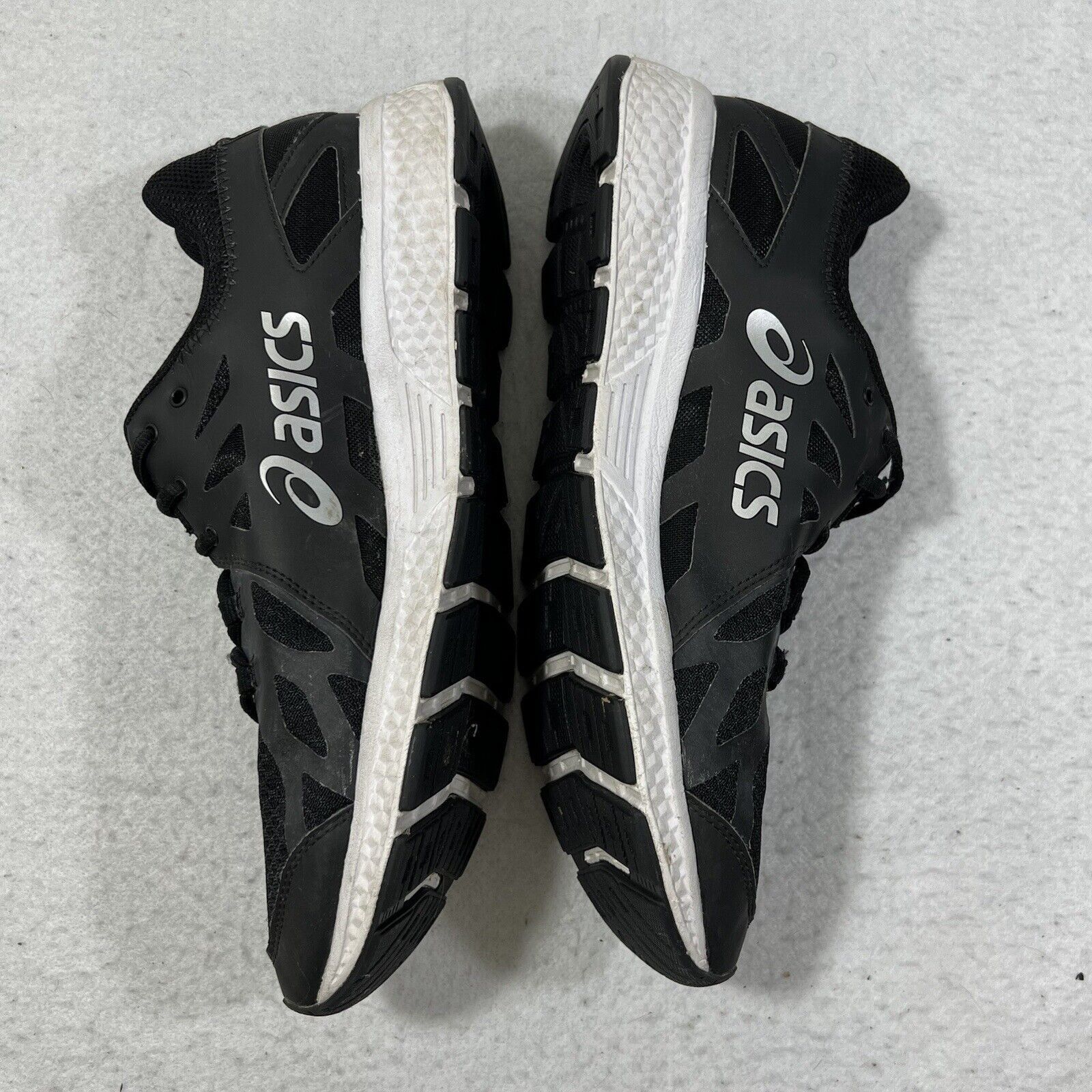 Asics ASICS Gel Defiant Sneakers Black White Laced Athletic Shoes Size US 11 / EU 44 - 3 Thumbnail