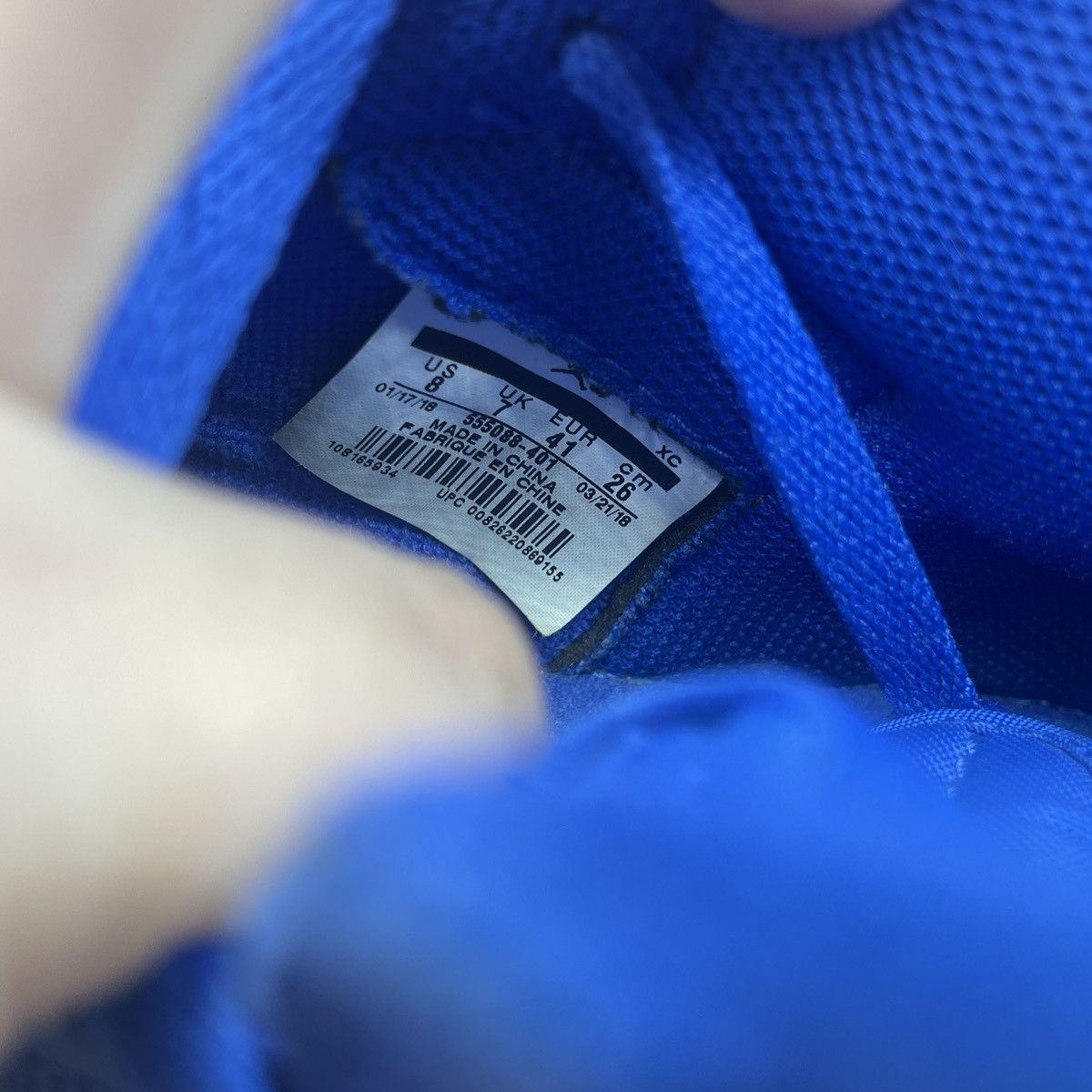 Jordan Brand Air Jordan 1 high hyper royal Size US 8 / EU 41 - 8 Thumbnail