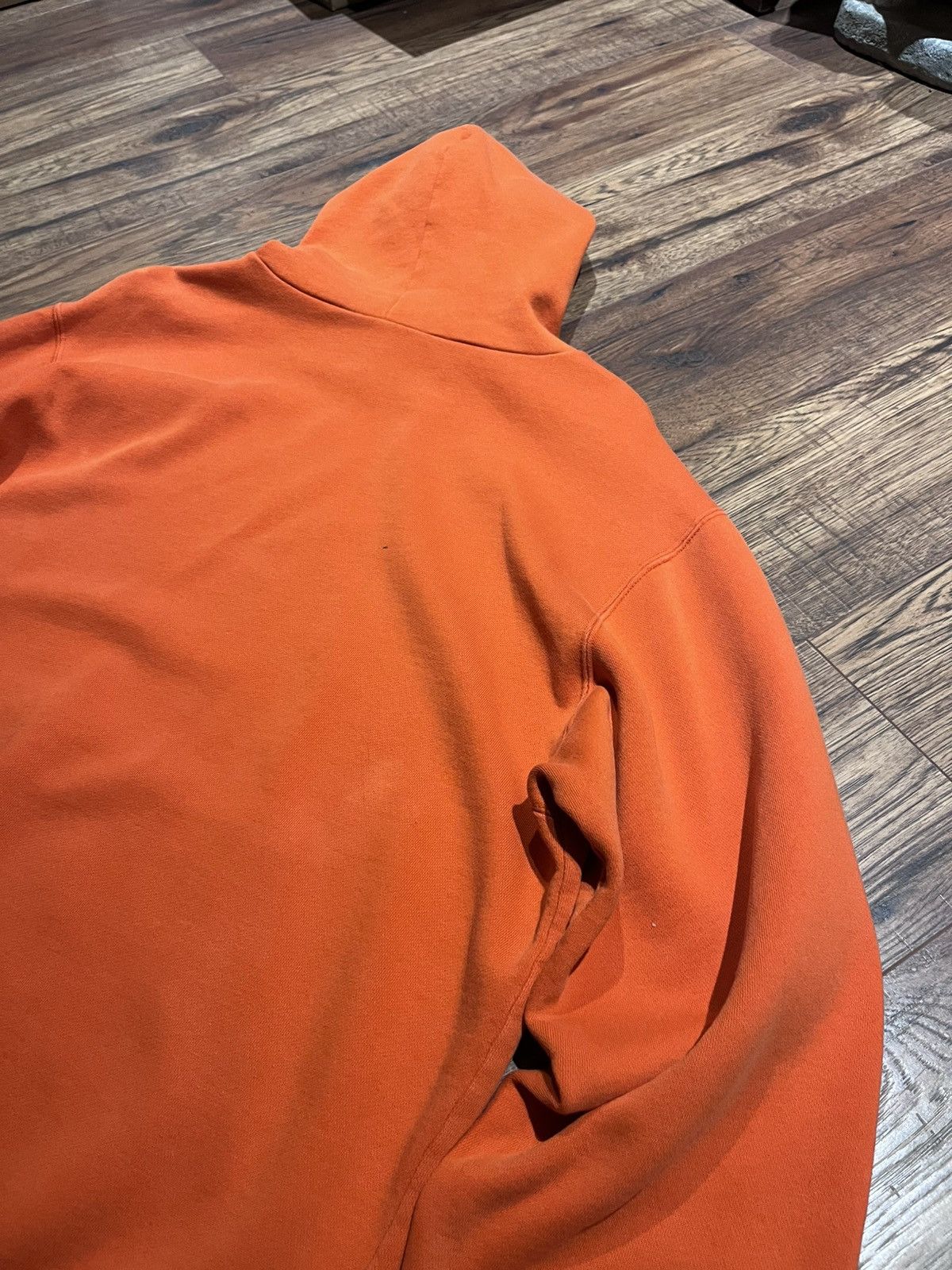 Nike Vintage Nike Centre Swoosh Orange Pullover Boxy Hoodie y2k Size US L / EU 52-54 / 3 - 7 Thumbnail