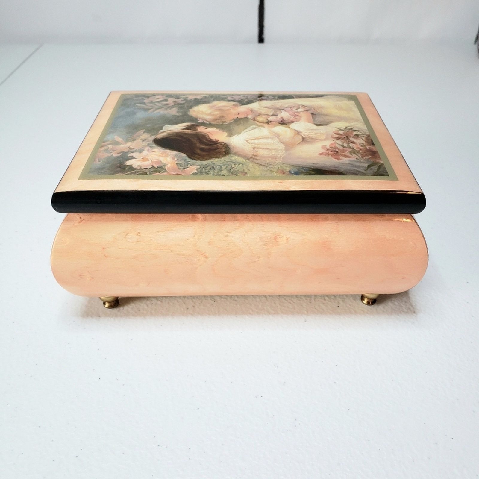 Vintage Ercolano Limited Edition A Gift Of Love Jewelry Music Box Size ONE SIZE - 4 Thumbnail