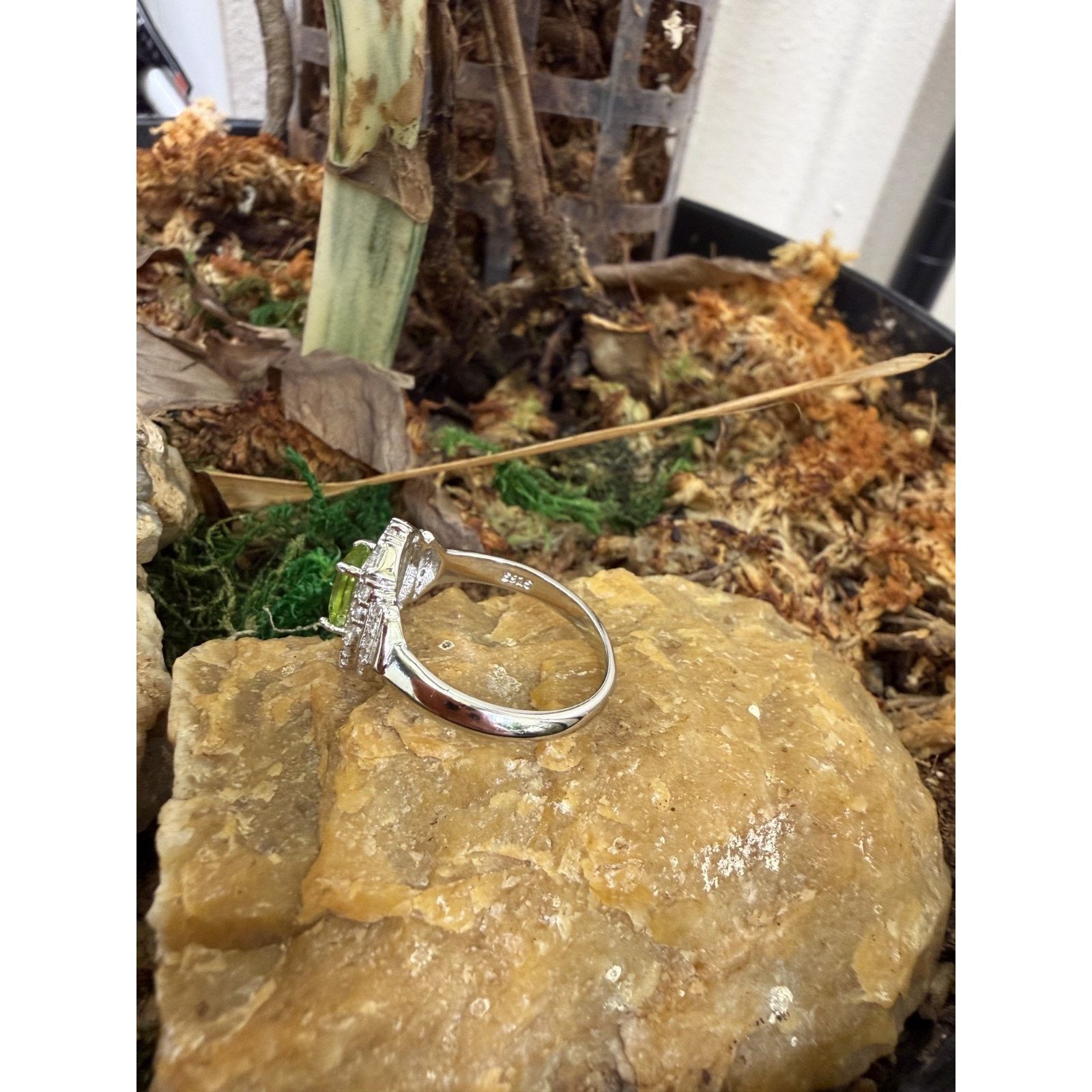 Other Vintage Style Cushion Cut Green Peridot & White Topaz/CZ 8 Size ONE SIZE - 7 Thumbnail