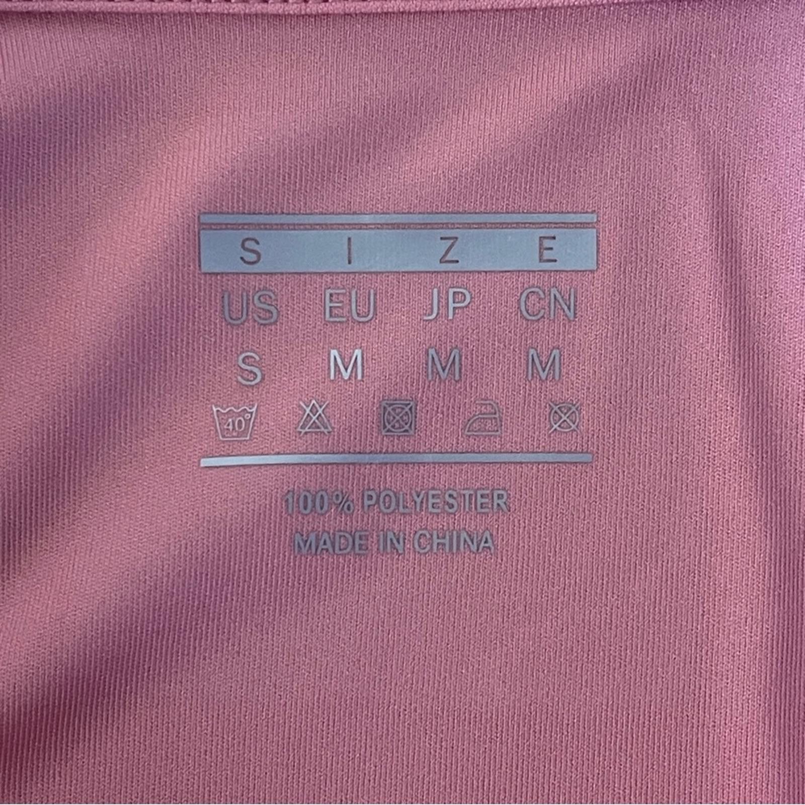NBDN Nobrandedon Women's Long Sleeve Sporty Top in Rose Size S / US 4 / IT 40 - 4 Thumbnail