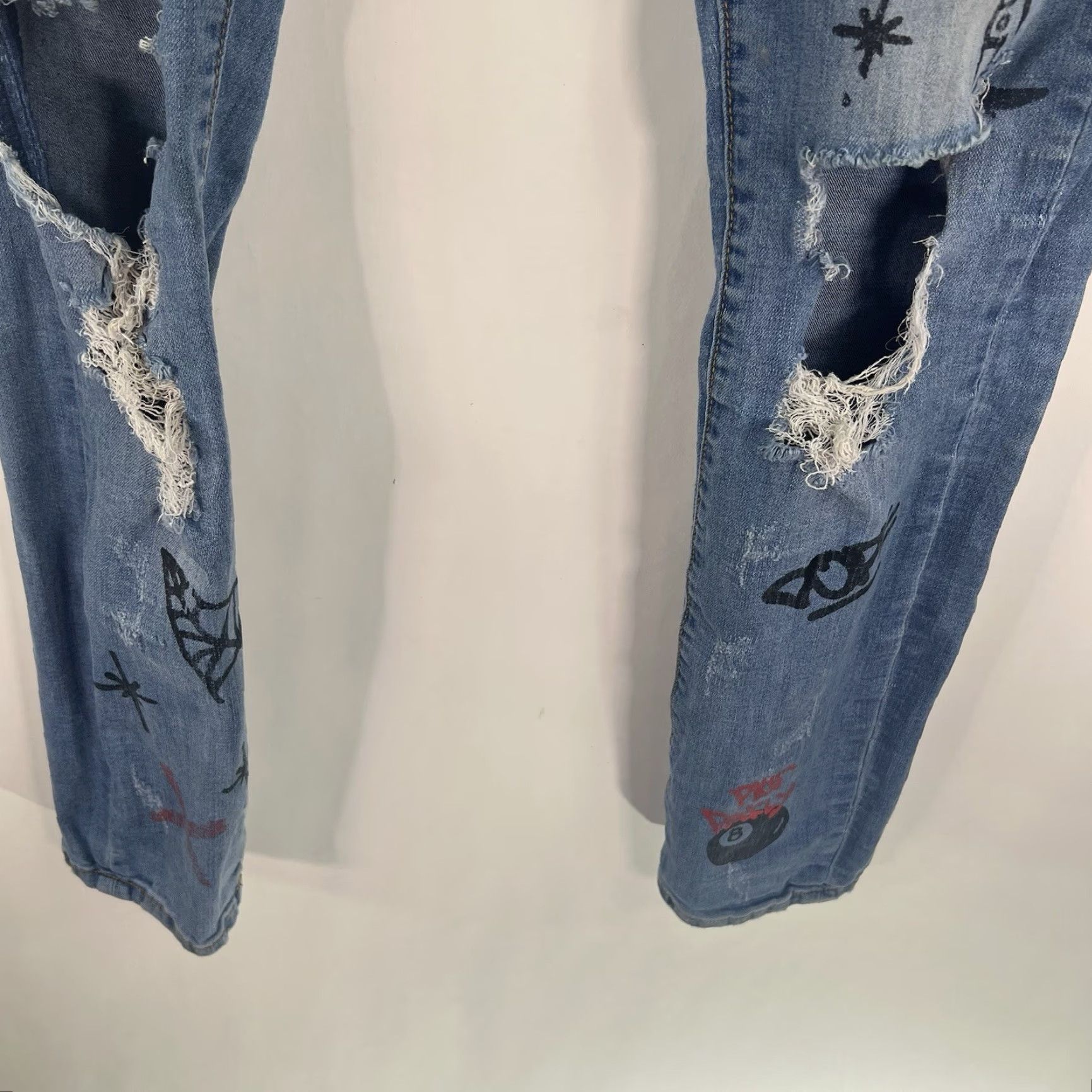 Vintage DOPE Distressed No Love Skinny Denim Jeans Mens 30 34X32 Blue Cotton Blend Zip 5-Pocket Style Jeans Mens Size US 30 / EU 46 - 4 Thumbnail