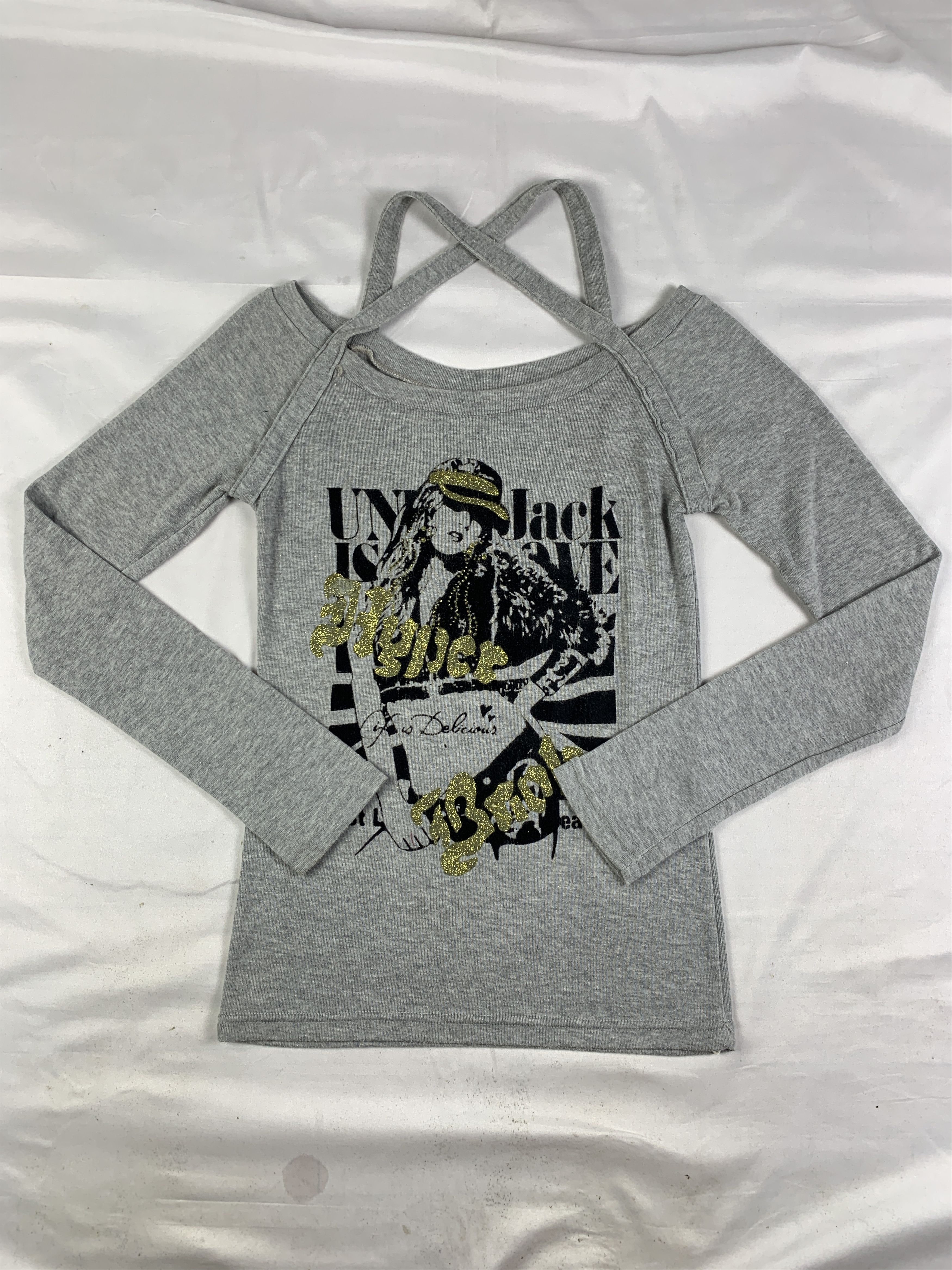 Japanese Brand Gray Girl Graphic Off-shoulders Cross Top (S) Size S / US 4 / IT 40 - 1 Thumbnail