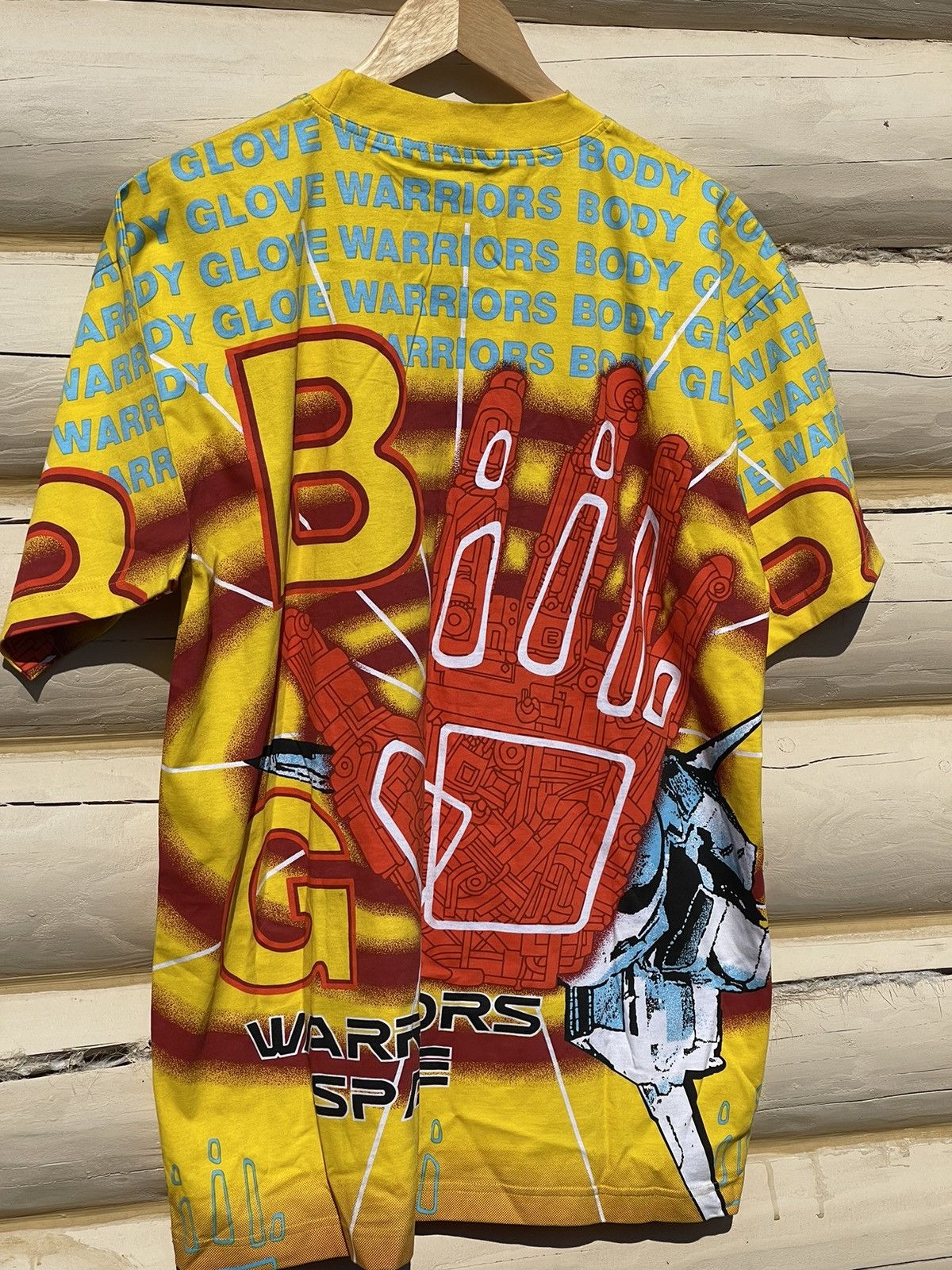 Body Glove Body Glow Vintage Yellow Graphic Overprint warriors t-shirt Size US M / EU 48-50 / 2 - 11 Thumbnail