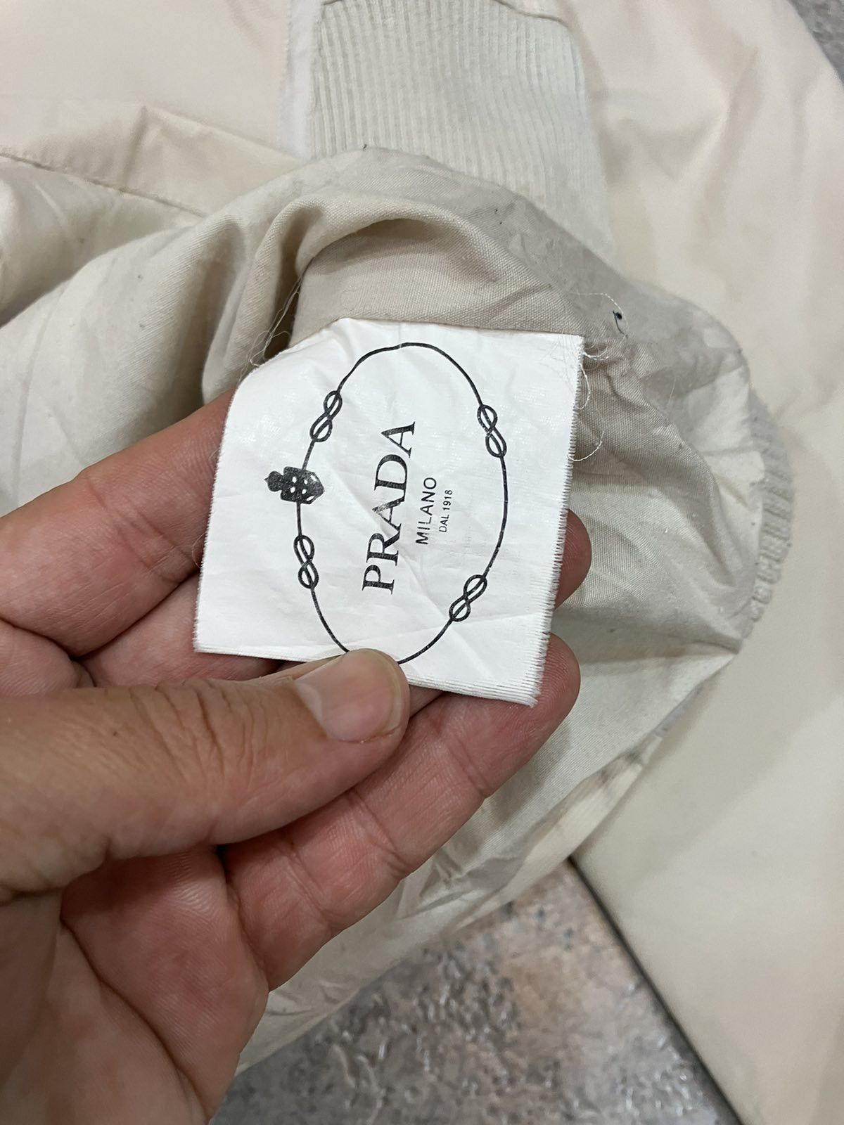 Prada Prada 90's Size US L / EU 52-54 / 3 - 9 Thumbnail