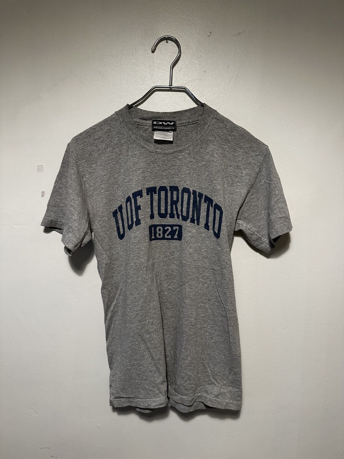 Vintage VINTAGE UNIVERSITY OF TORONTO TSHIRT Size US S / EU 44-46 / 1 - 1 Thumbnail