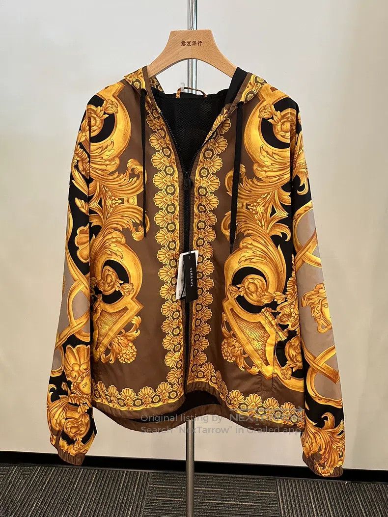 Versace Versace Resort Logo Graphic Print Hooded Zip Jacket Jacket Size US M / EU 48-50 / 2 - 1 Thumbnail