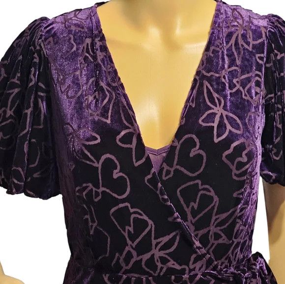 Calvin Klein Short Sleeve V-Neck Ruffled Hem Faux Wrap Velvet Purple Size XS / US 0-2 / IT 36-38 - 3 Thumbnail