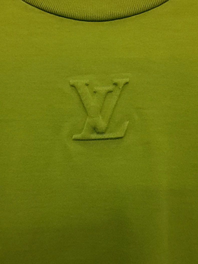 Louis Vuitton Louis Vuitton Green embossed T-shirt logo short sleeve 2501 Size US S / EU 44-46 / 1 - 2 Thumbnail